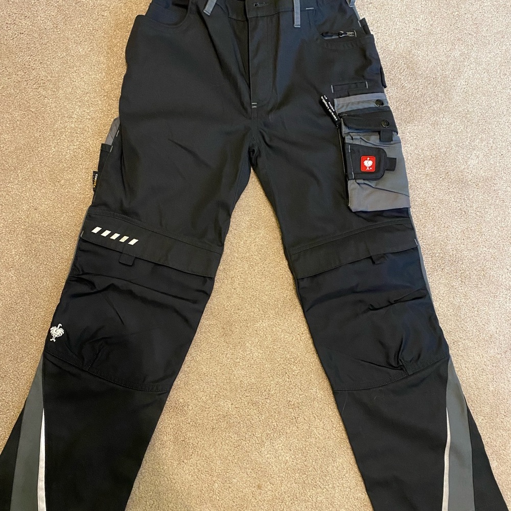 Boys Cargo pants size 12. Amazing quality! Super functional and Built to last. - Picture 8 of 11